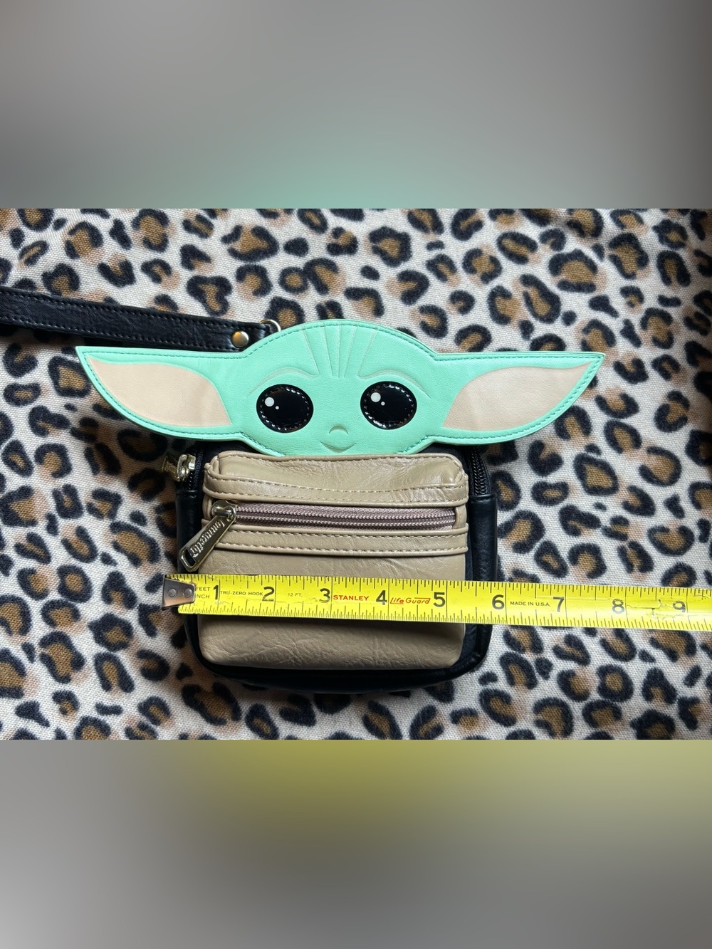 Disney Store Loungefly The Mandalorian Grogu Baby Yoda The Child Wristlet GUC๐ - Picture 3 of 12